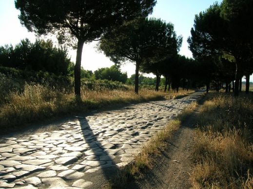 L'antico tracciato della via Appia, che collegava Roma con Brindisi